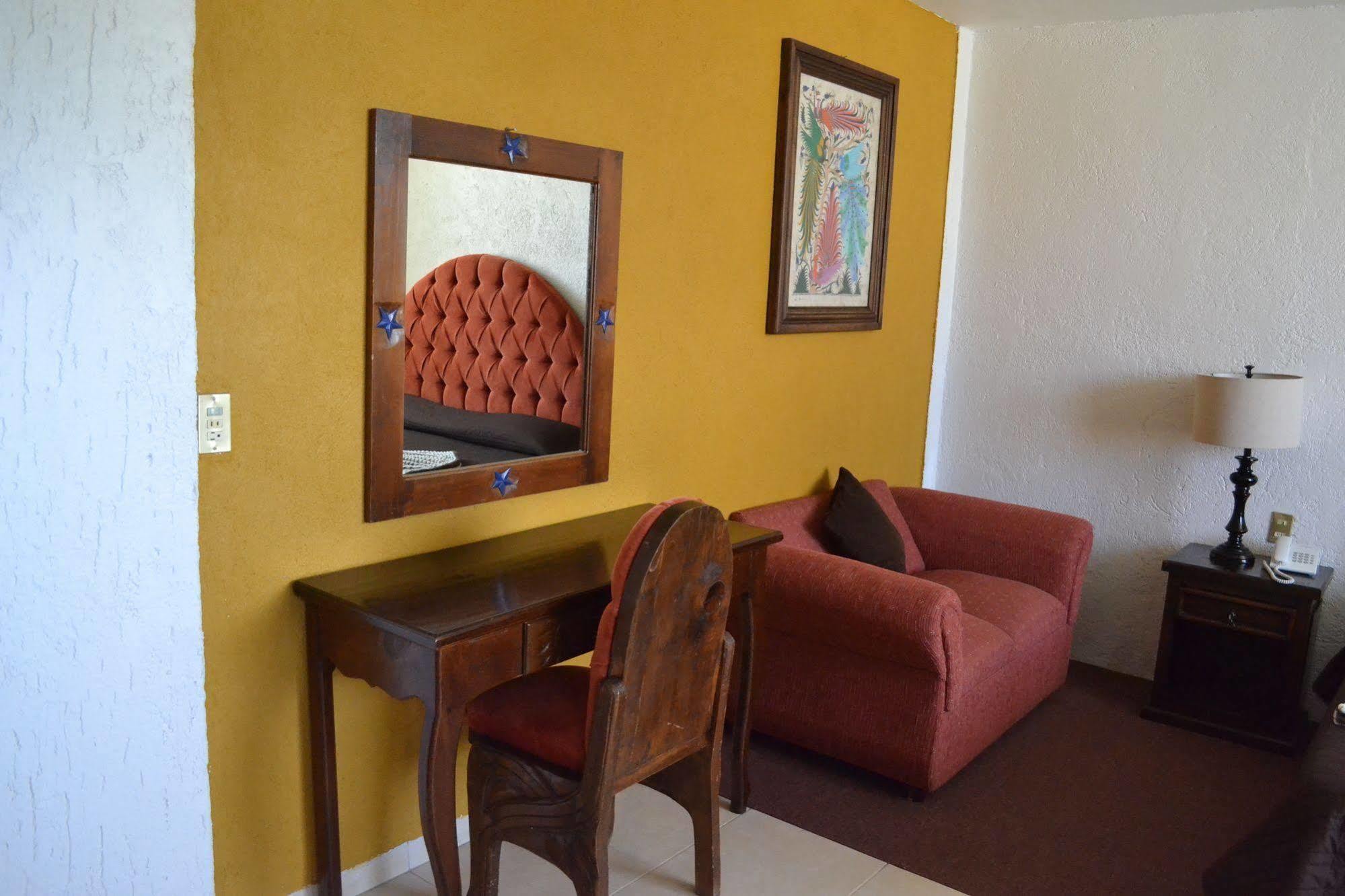 Hotel Hc Celaya  Εξωτερικό φωτογραφία