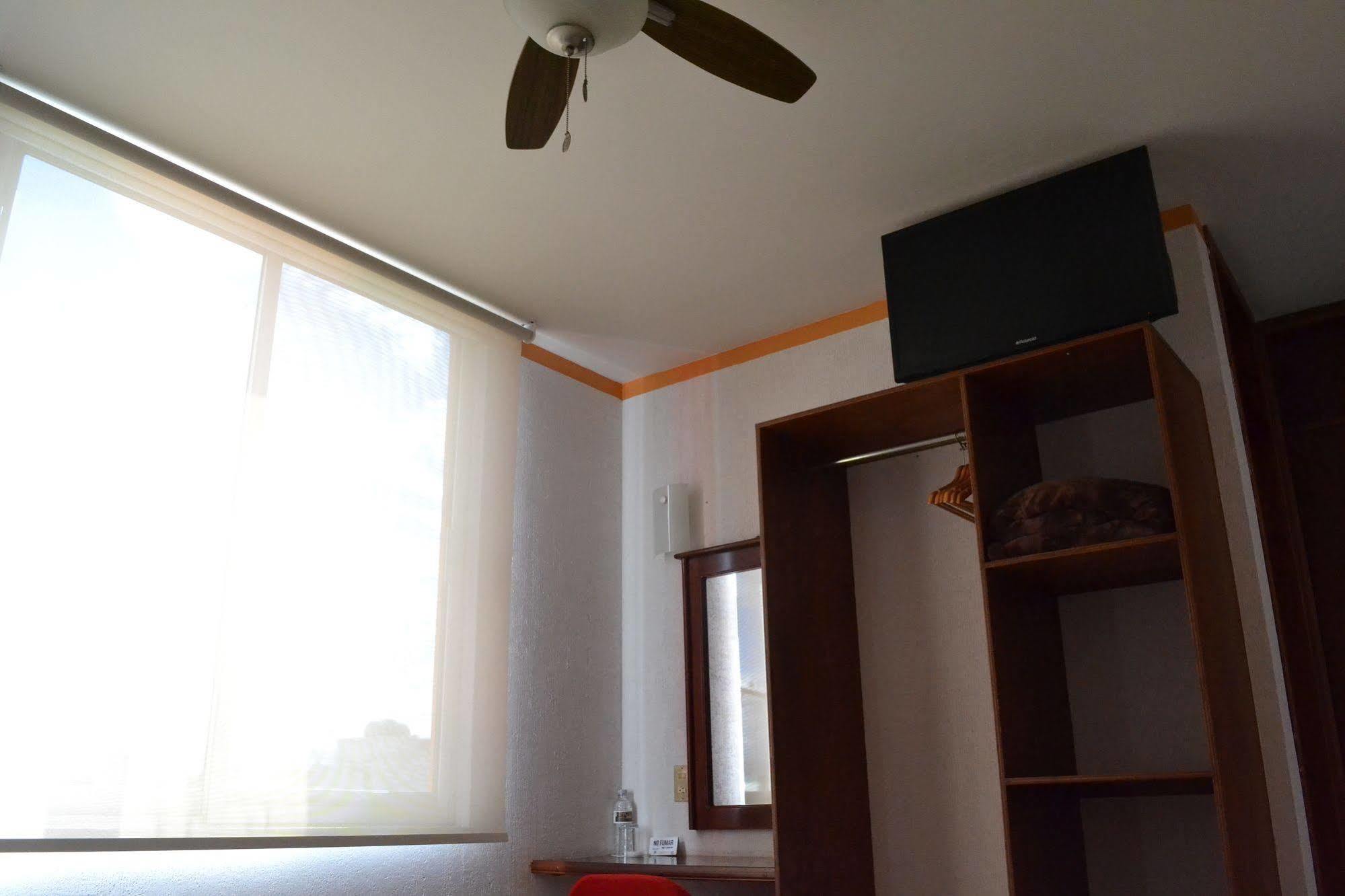 Hotel Hc Celaya  Εξωτερικό φωτογραφία